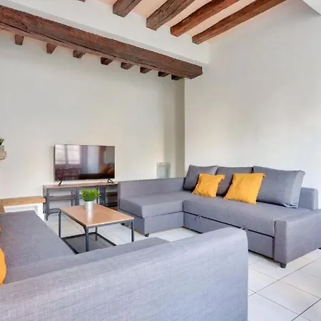 Neuf Quartier Emily In Apartman